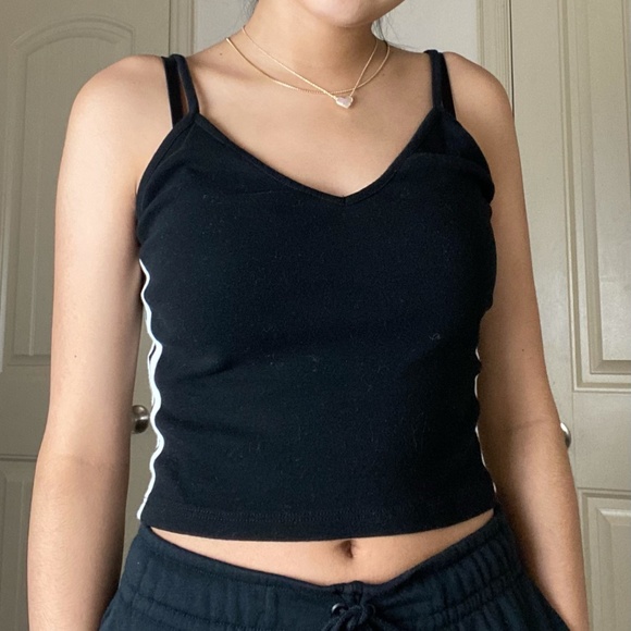 Brandy Melville Tank Top - Picture 3 of 6